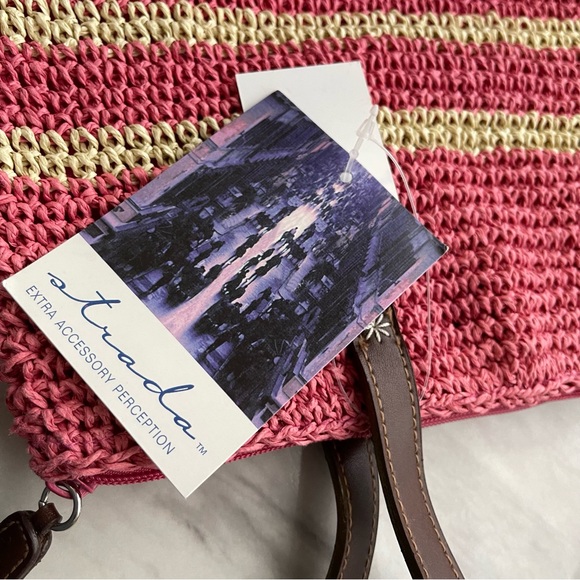 NWT tote - Picture 3 of 4